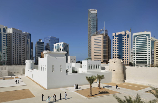 Ad Abu Dhabi apre ai visitatori il forte storico Qasr el-Hosn