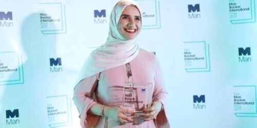 Jokha Al Harthi, scrittrice omanita, vince il Premio per la letteratura araba