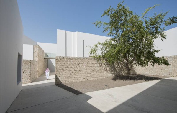 Torna la 15ima edizione della Biennale di Sharjah